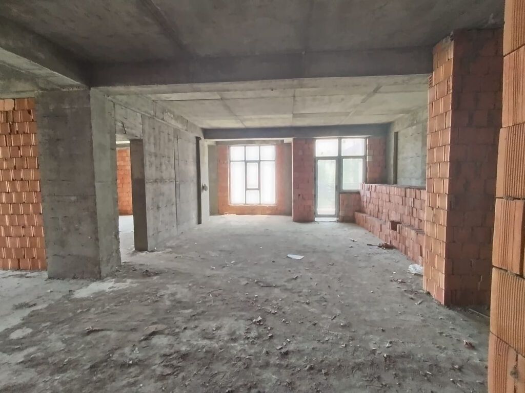 4 otaqlı, Yeni tikili, 155 kv. m