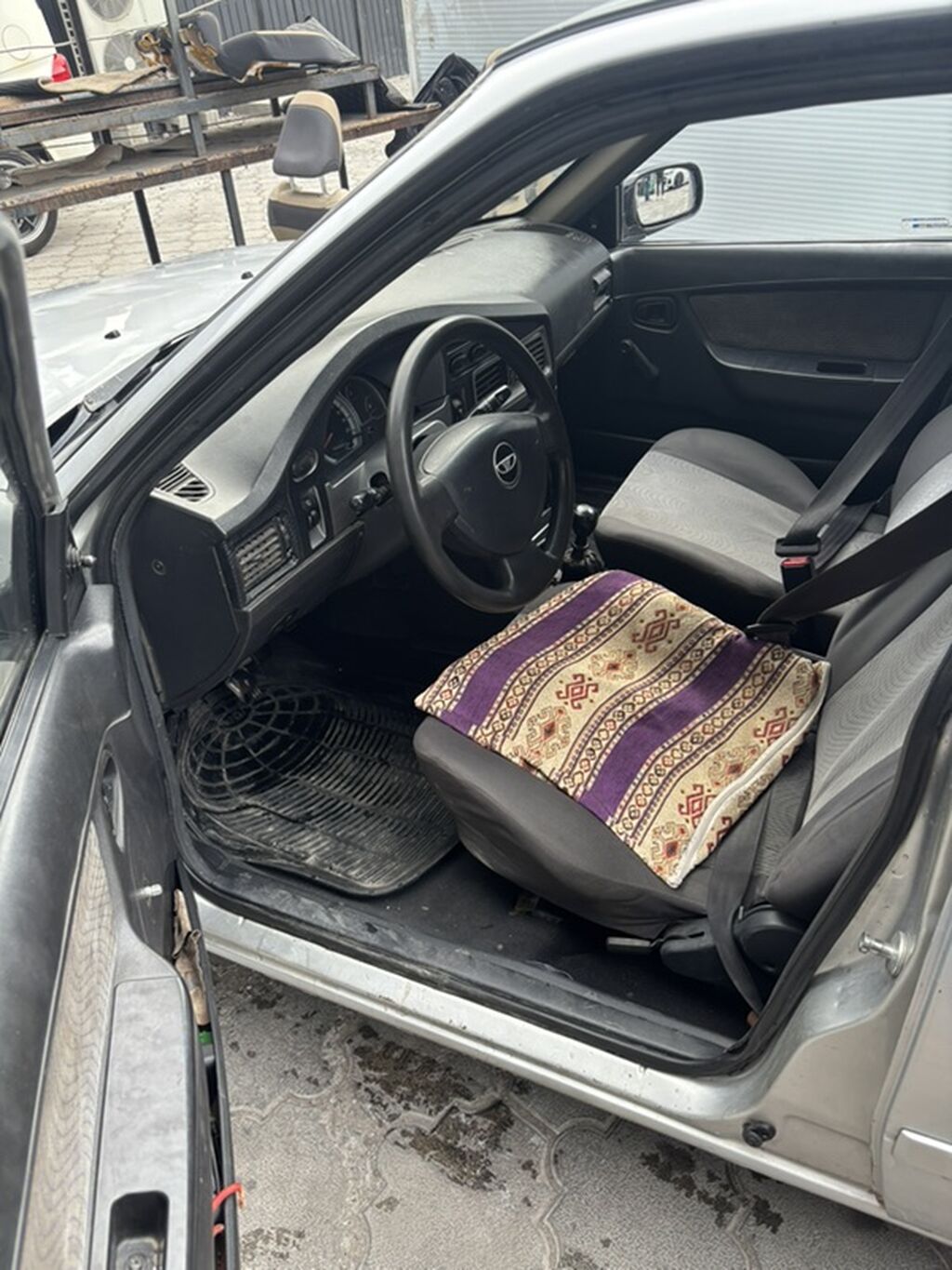 Daewoo Nexia: 2010 г., 1.6 л, Механика, Седан: фото 2