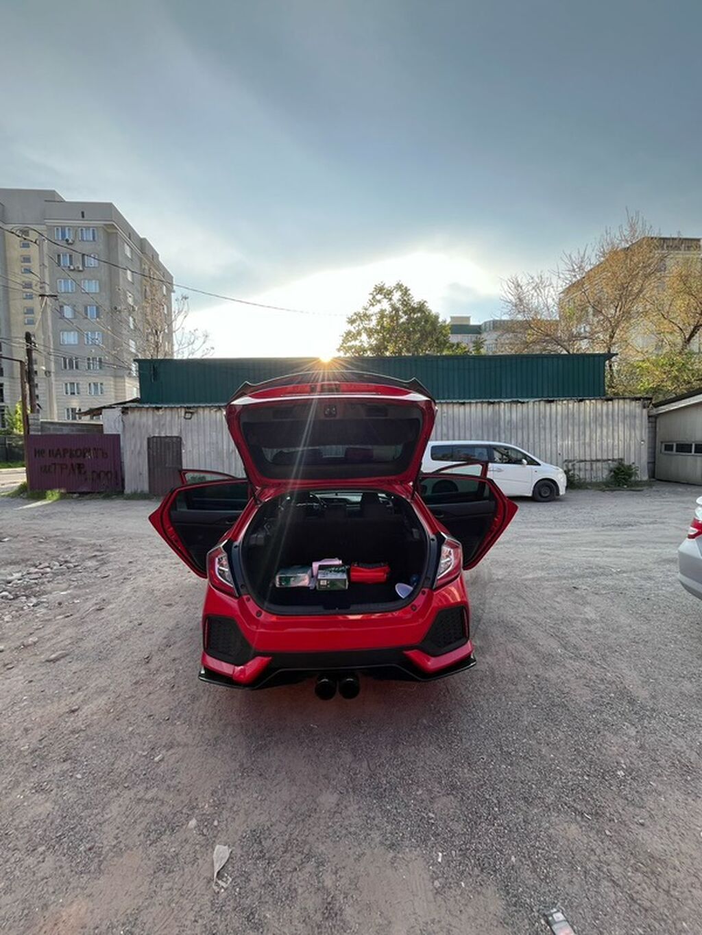 Honda Civic: 2017 г., 1.5 л, Вариатор, Бензин, Хэтчбэк: фото 3