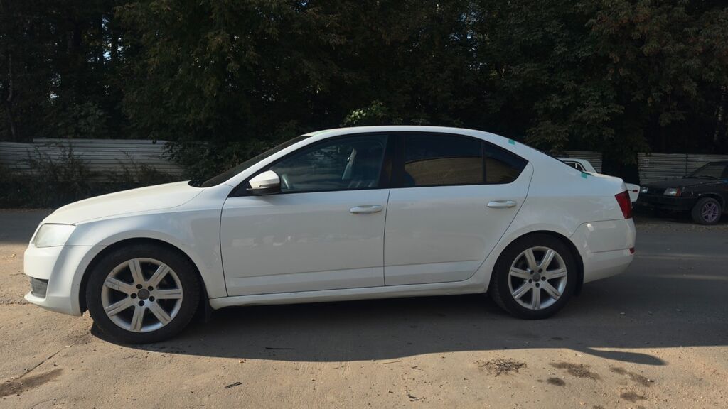 Skoda Octavia: 2013 г., 1.4 л, Автомат, Бензин, Лифтбек: фото 7