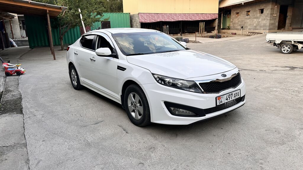Kia K5: 2011 г., 2 л, Автомат, Газ, Седан: фото 3