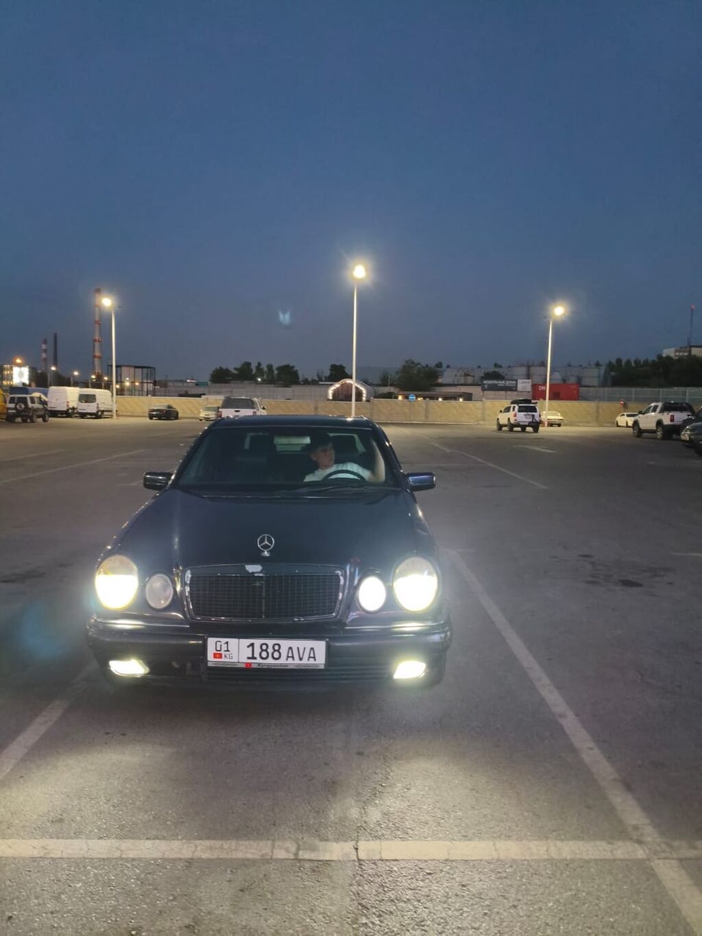 Mercedes-Benz E-Class: 1996 г., 3.2 л, Автомат, Газ, Седан: фото 4