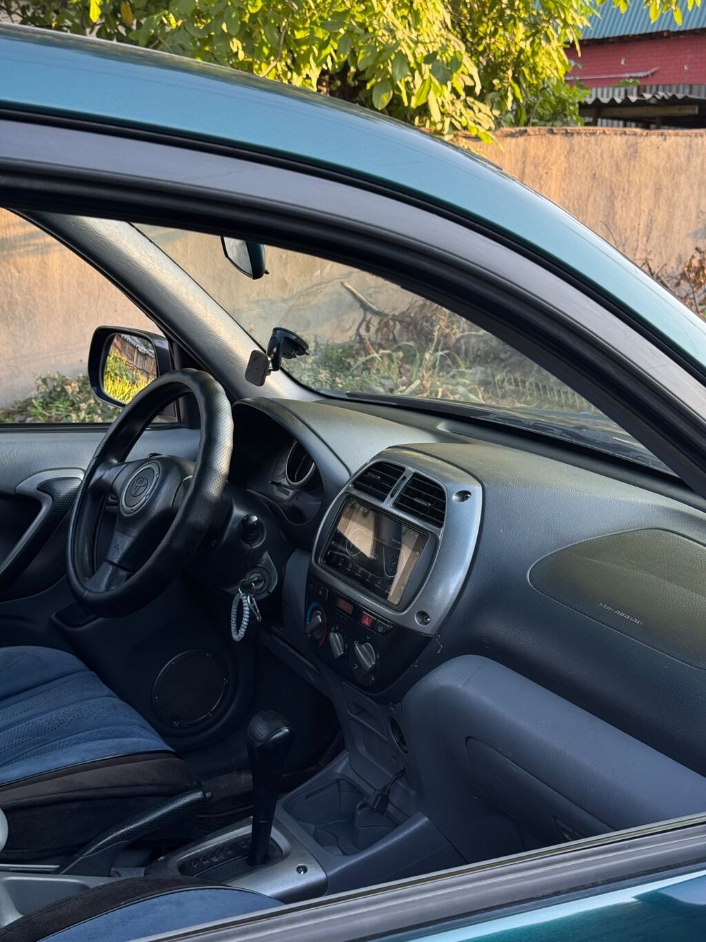Toyota RAV4: 2001 г., 2 л, Автомат, Бензин: фото 5