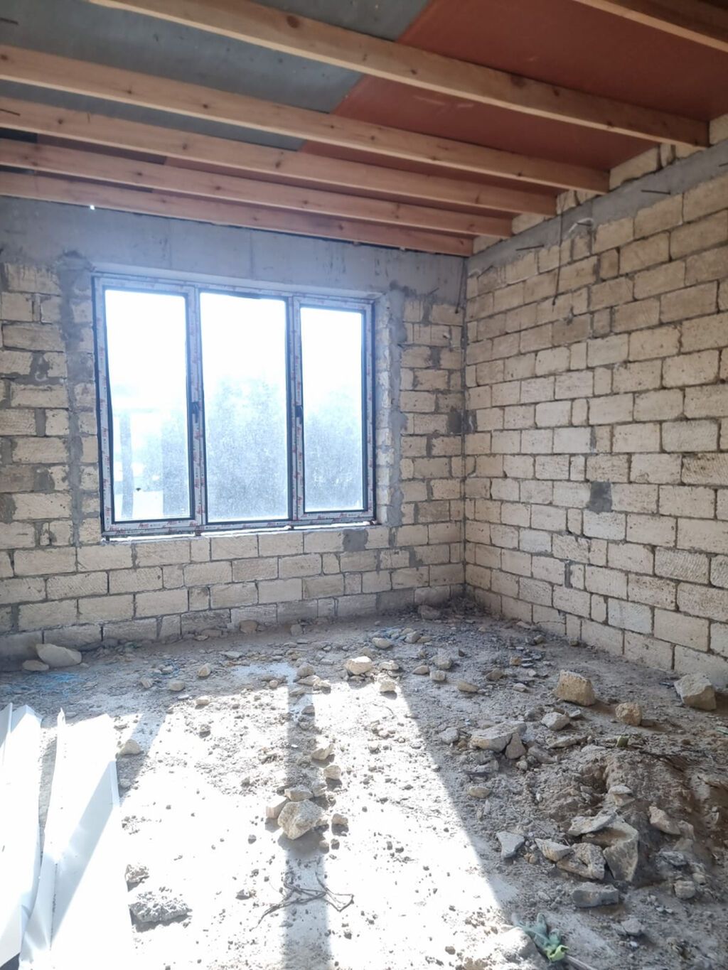 Novxanı, 149 kv. m, 4 otaqlı, Hovuzlu, Kanalizasiya, Qaz, Su