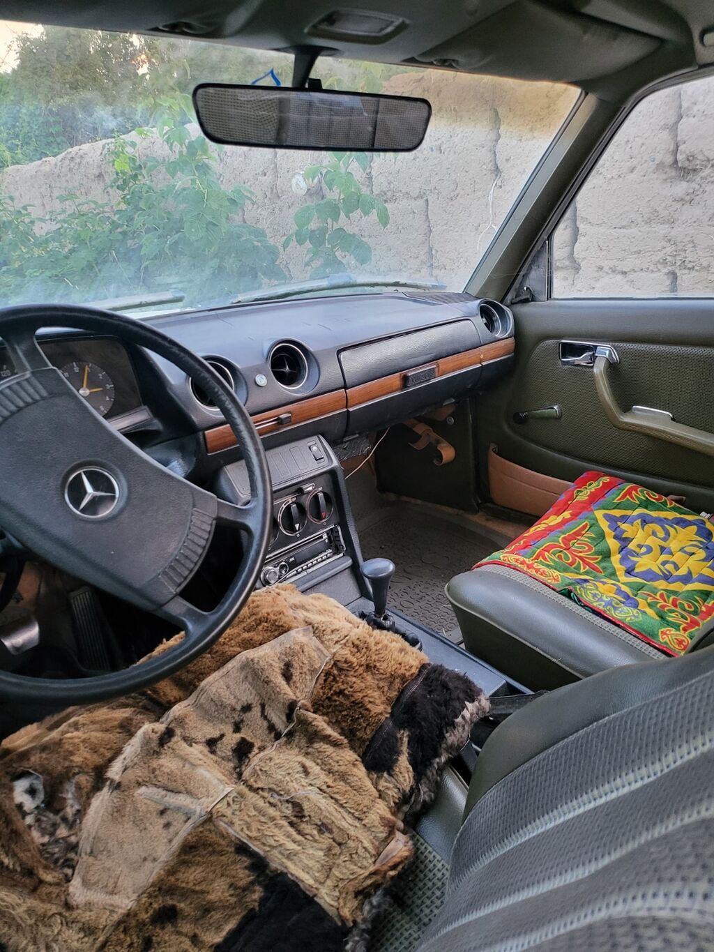 Mercedes-Benz W123: 1984 г., 2 л, Механика, Дизель, Седан: фото 8