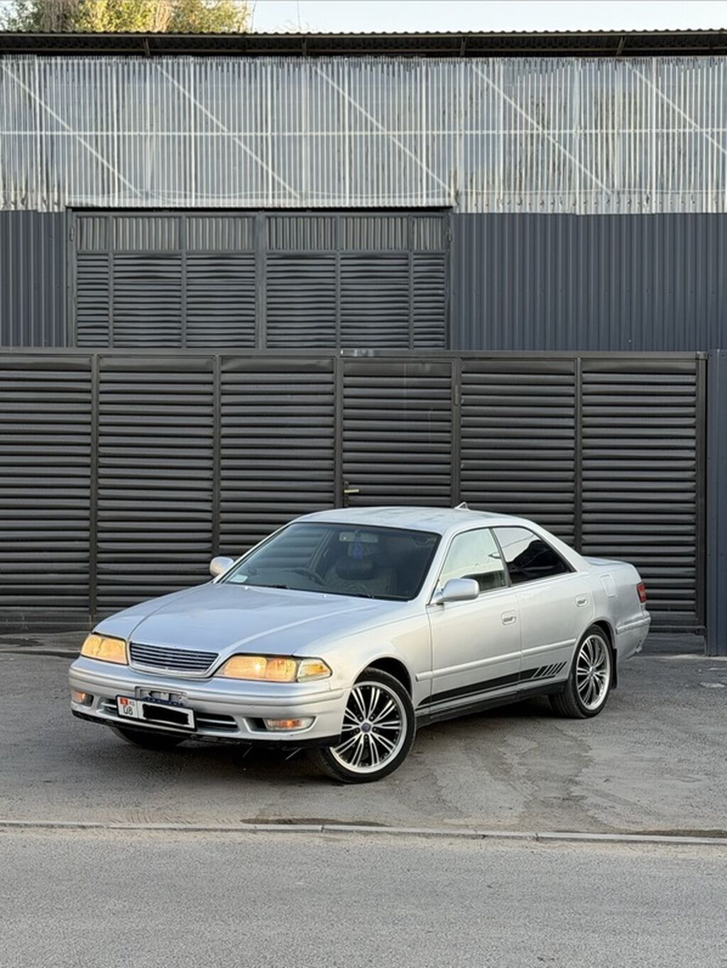 Toyota Mark II: 1996 г., 2 л, Автомат, Бензин, Седан: фото 2