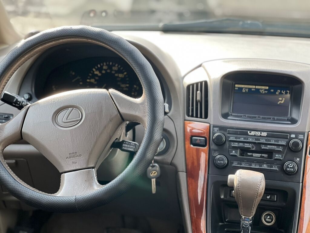 Lexus RX: 1999 г., 3 л, Автомат, Газ, Кроссовер: фото 8