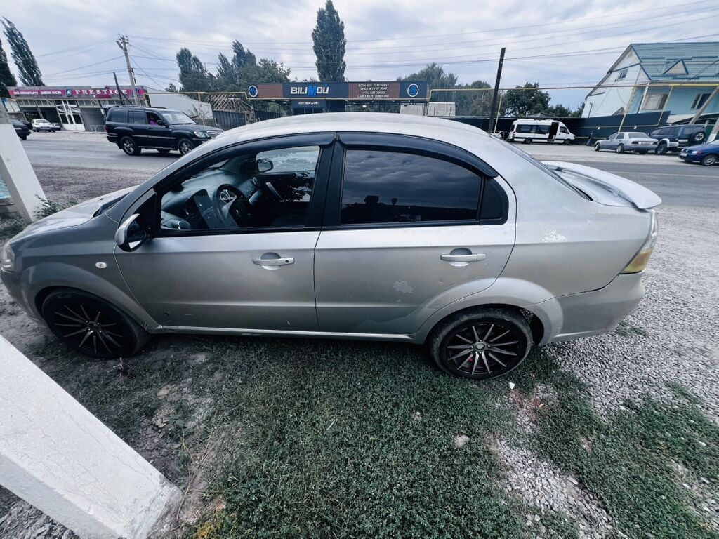 Daewoo Gentra: 2011 г., 1.2 л, Автомат, Бензин, Седан: фото 4