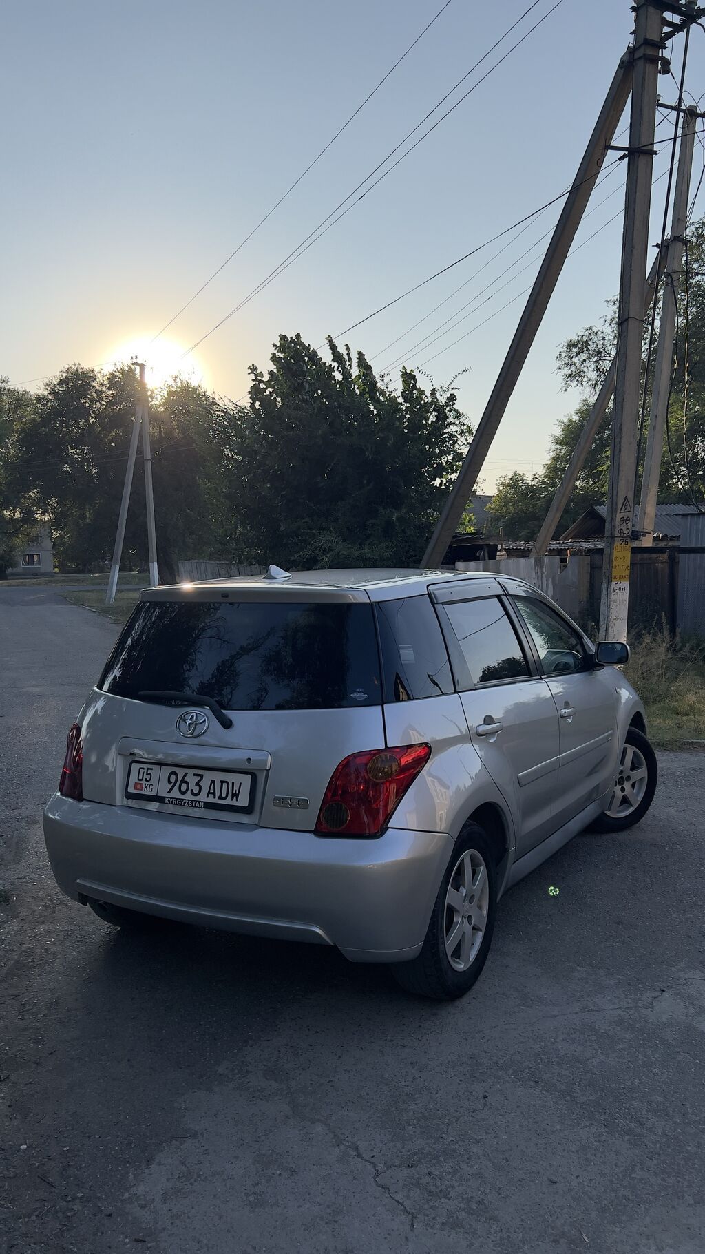 Toyota Ist: 2002 г., 1.5 л, Автомат, Бензин: фото 3