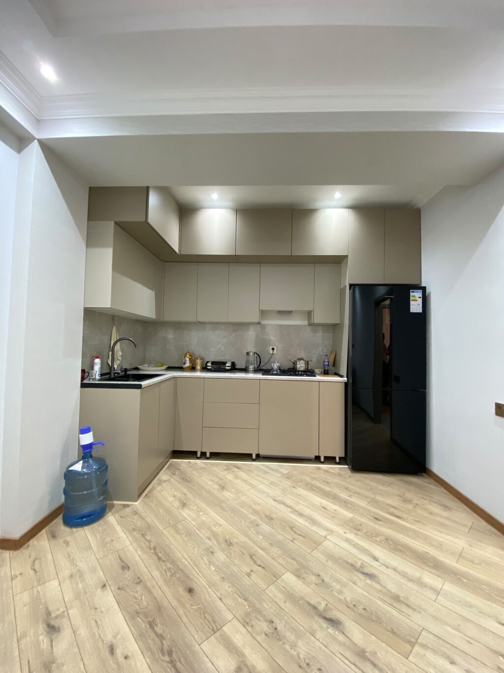 2 otaqlı, Yeni tikili, 52 kv. m