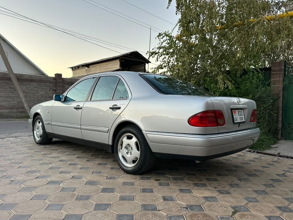 Mercedes-Benz E-Class: 1998 г., 4.3 л, Автомат, Бензин, Седан: фото 8