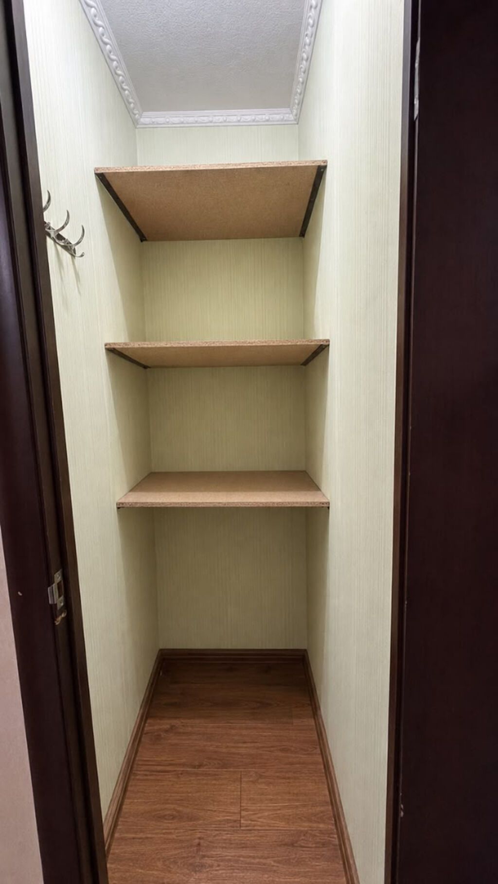 3 комнаты, 64 м², 5 мкр 105 серия, 3 этаж, Евроремонт: фото 3