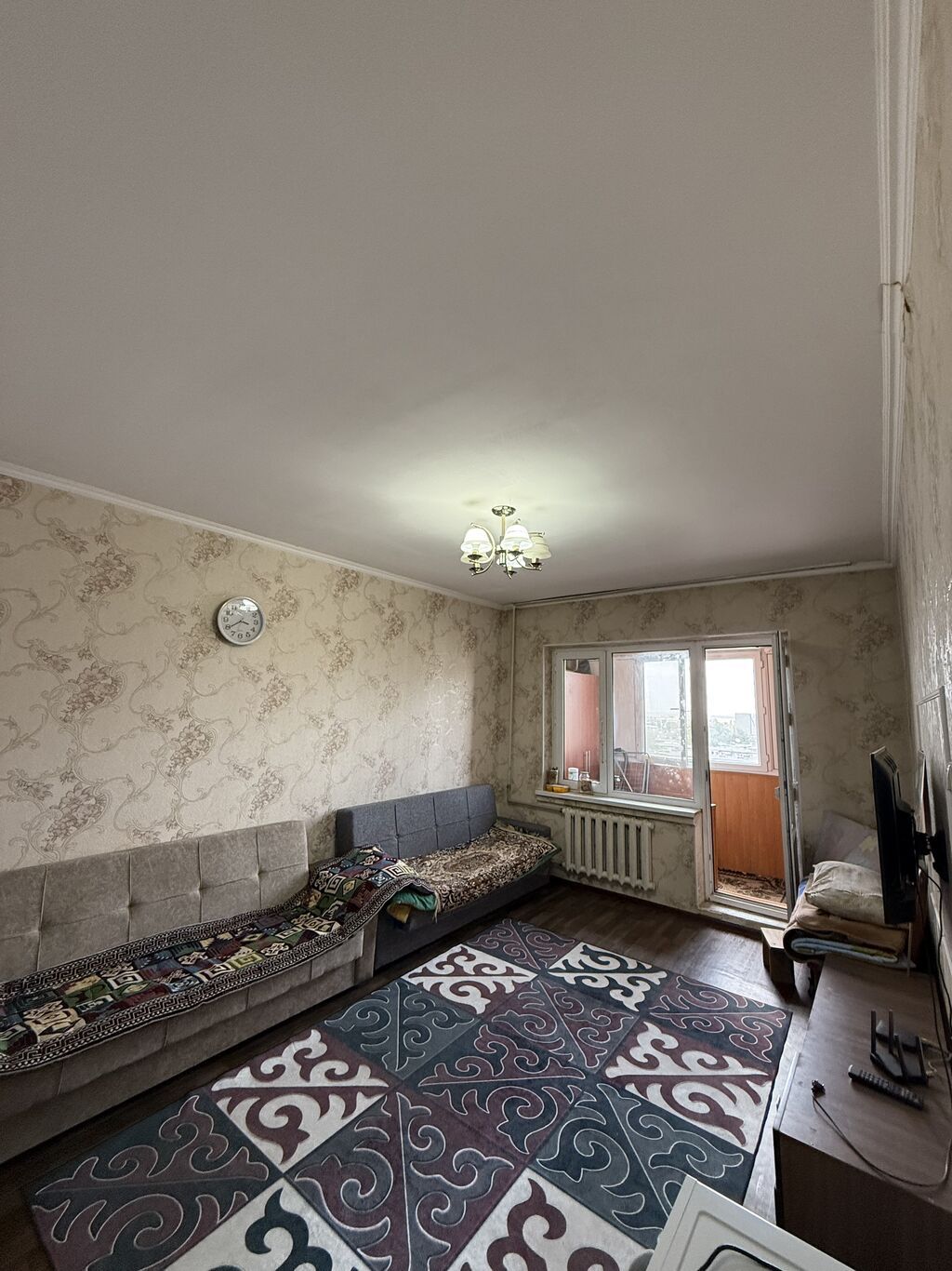 1 комната, 40 м², Аламедин-1 мкр 105 серия, 8 этаж, Косметический ремонт: фото 3