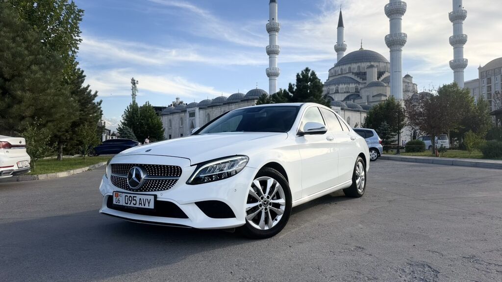 Mercedes-Benz C-Class: 2020 г., 2 л, Автомат, Бензин, Седан: фото 2