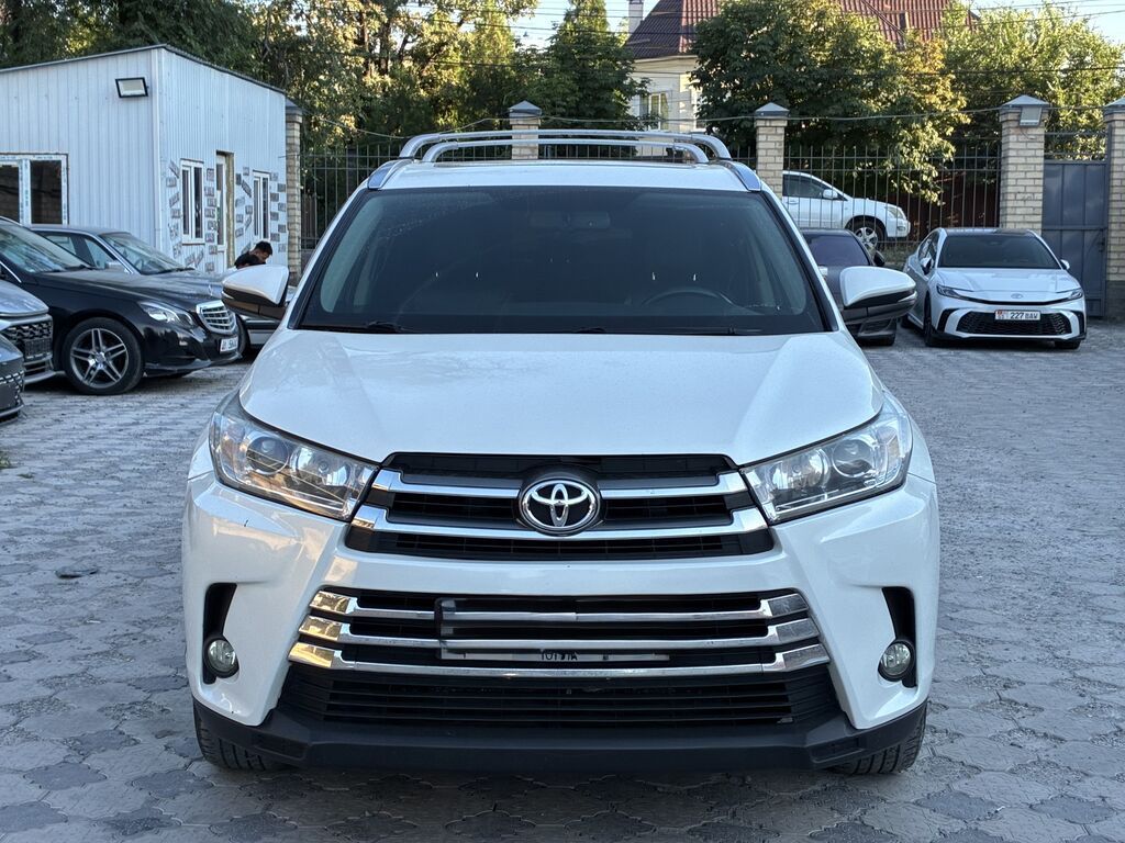 Toyota Highlander: 2016 г., 3.5 л, Автомат, Бензин, Внедорожник: фото 3