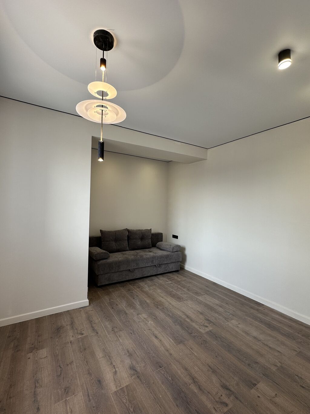 2 комнаты, 42 м², Мед Академия Элитка, 11 этаж, Дизайнерский ремонт: фото 2