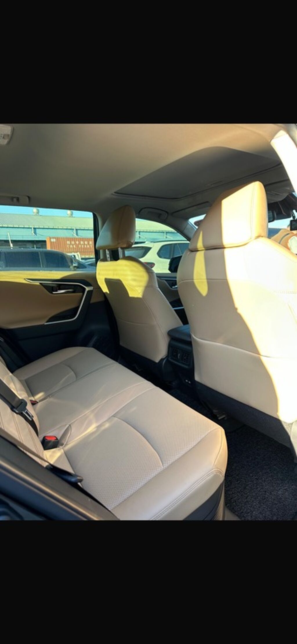 Toyota RAV4: 2023 г., Гибрид: фото 3