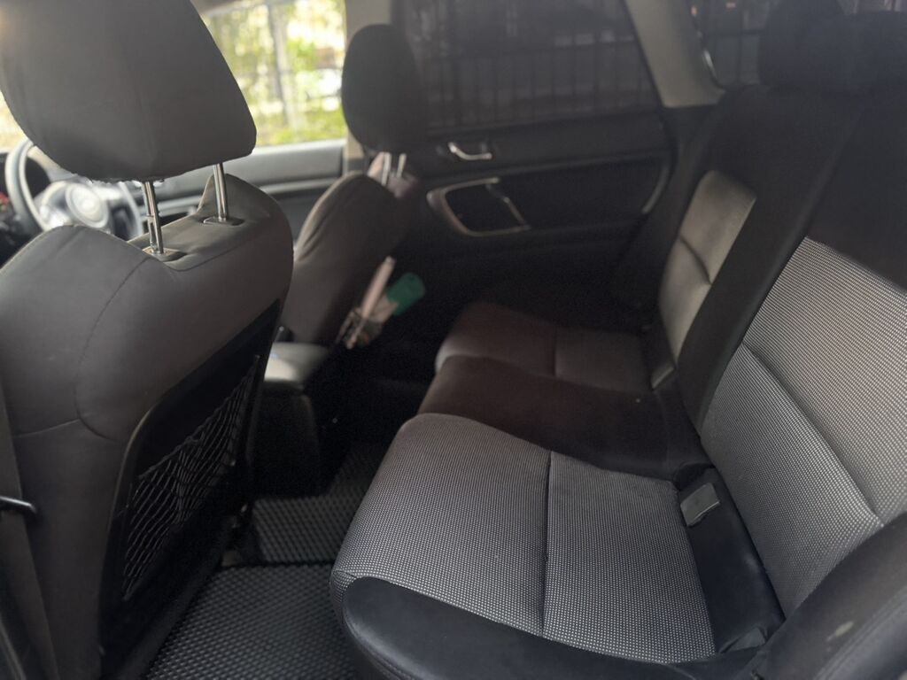 Subaru Legacy: 2003 г., 2 л, Автомат, Газ, Универсал: фото 5