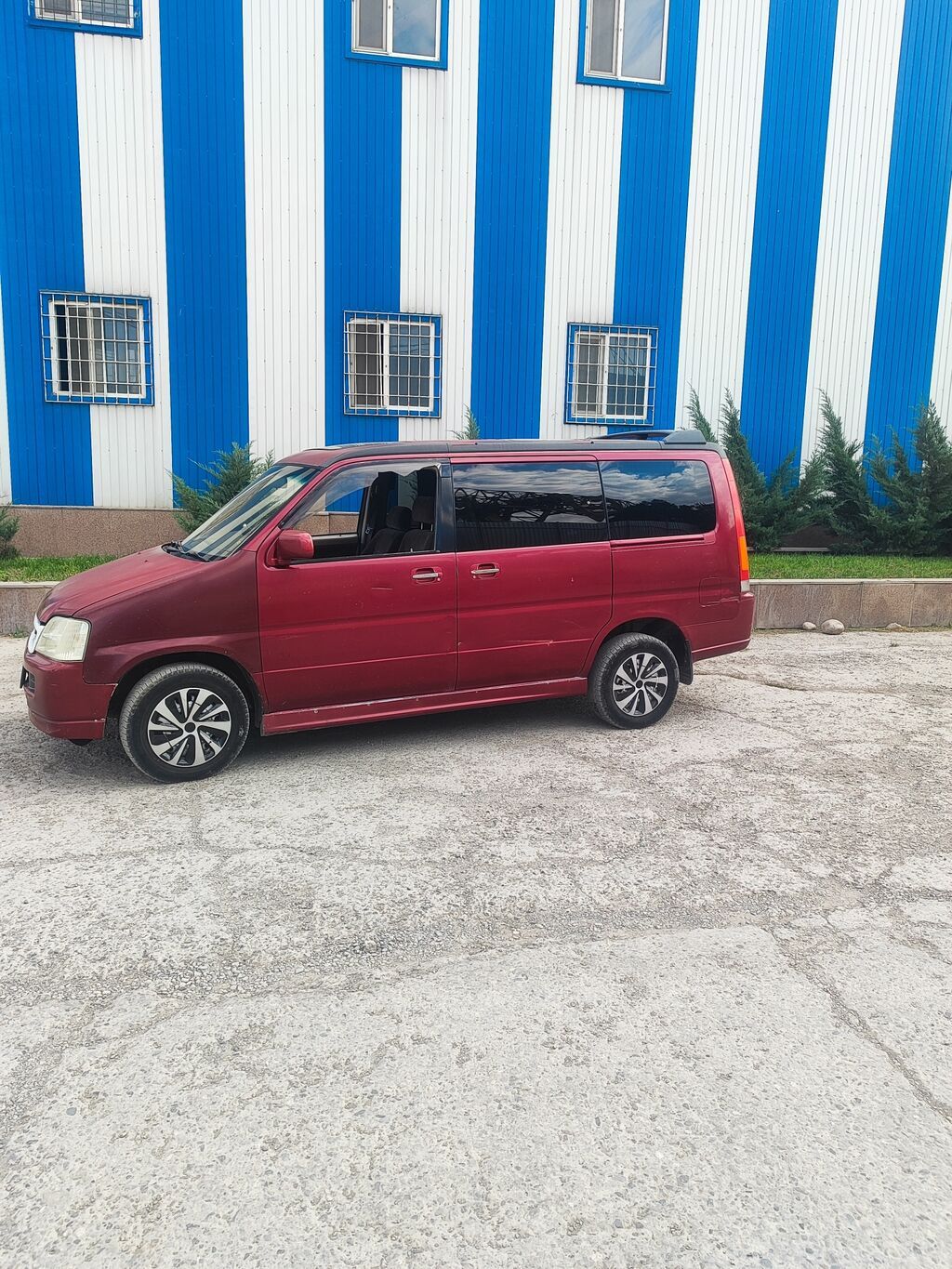 Honda Stepwgn: 2000 г., 2 л, Автомат, Бензин, Минивэн: фото 6
