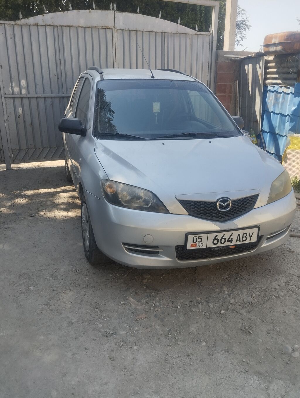 Mazda Demio: 2004 г., 1.3 л, Автомат, Бензин, Хэтчбэк: фото 1