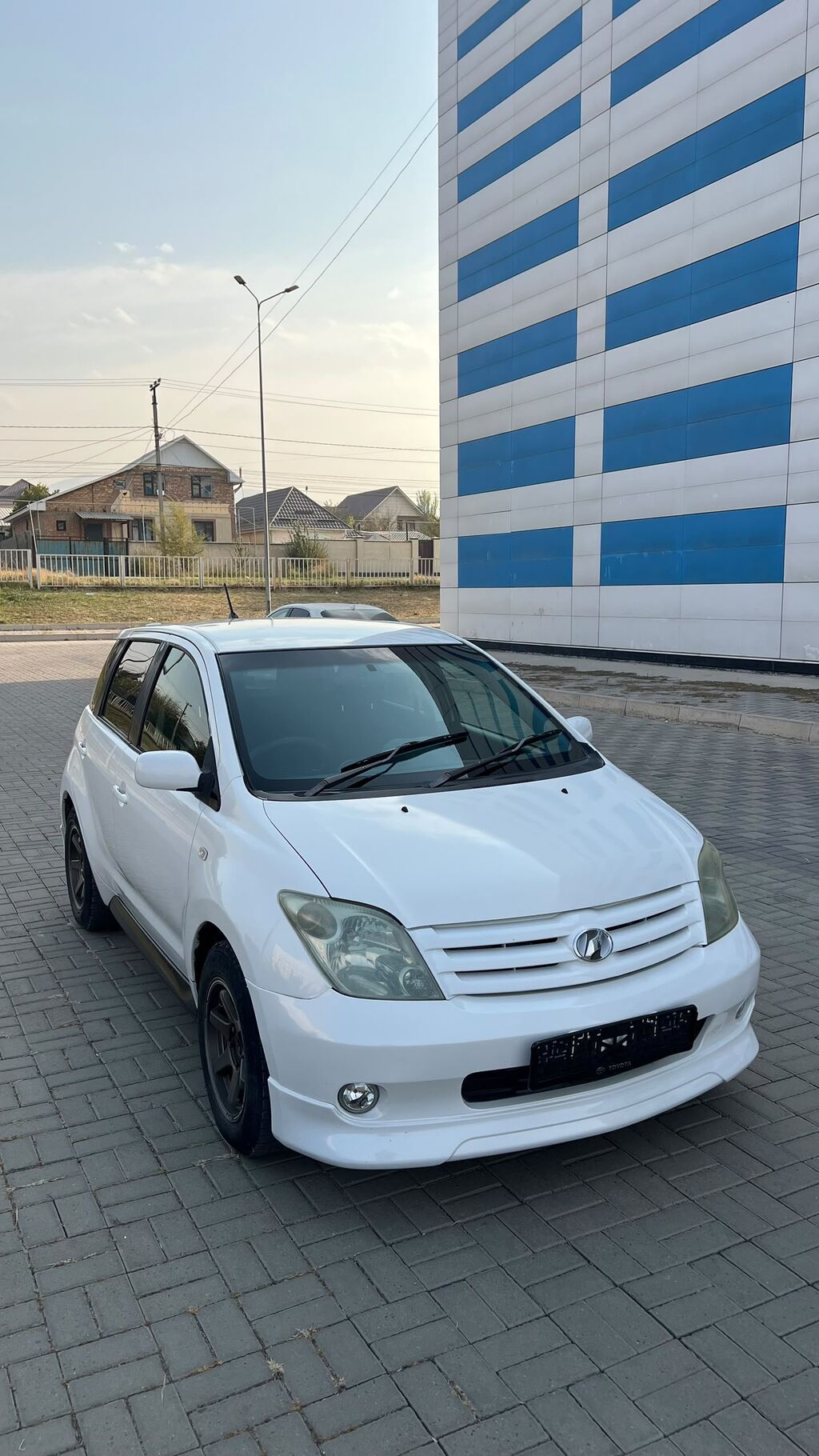 Toyota Ist: 2003 г., 1.5 л, Автомат, Бензин, Хэтчбэк: фото 4