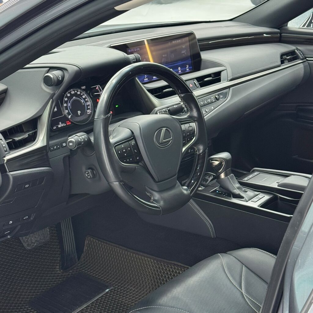 Lexus ES: 2020 г., Вариатор, Гибрид, Седан: фото 8