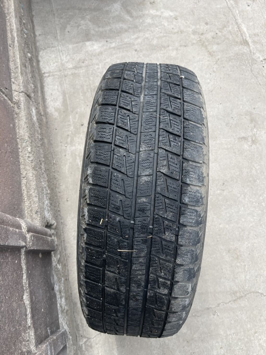 1. Dunlop лето 225/65/17 2 штуки отдам за 1000 2. Bridgestone 205: фото 4