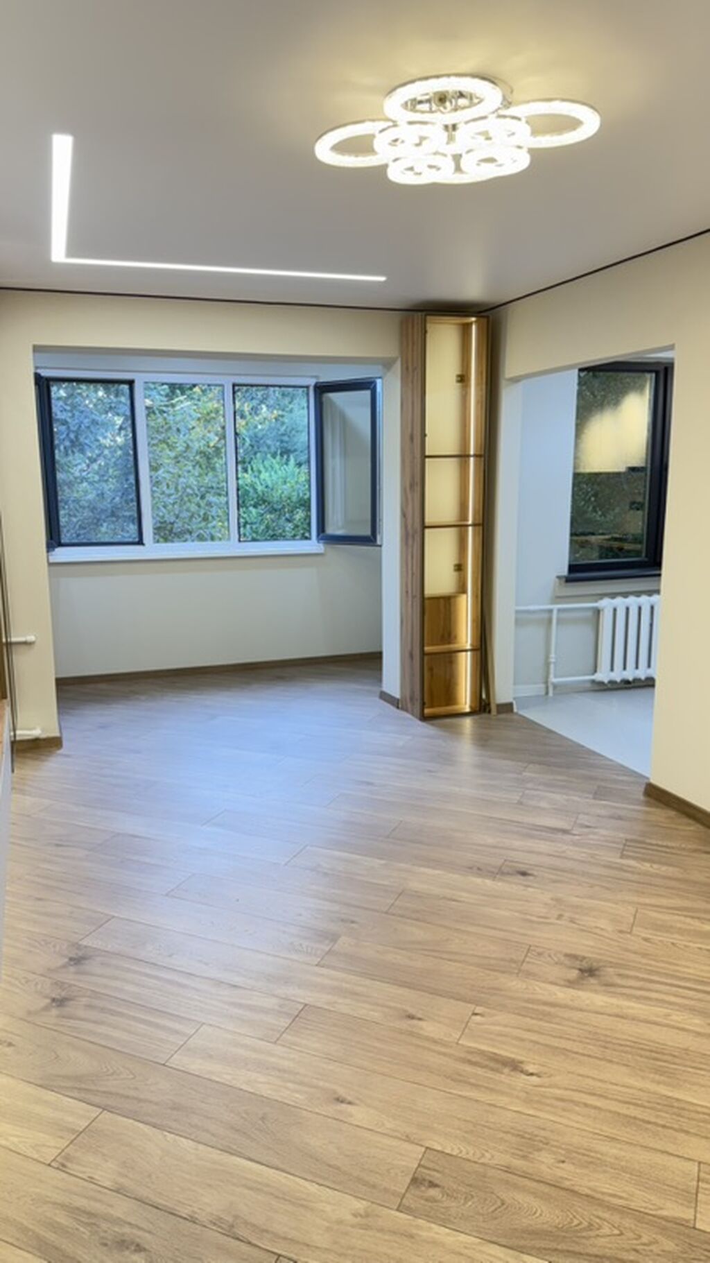 3 комнаты, 60 м², Индивидуалка, 3 этаж, Дизайнерский ремонт: фото 2