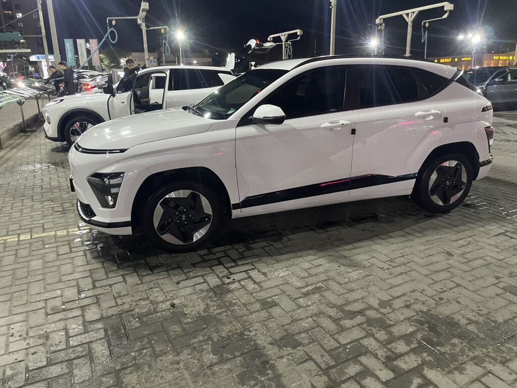 Hyundai Kona: 2023 г., Кроссовер: фото 3