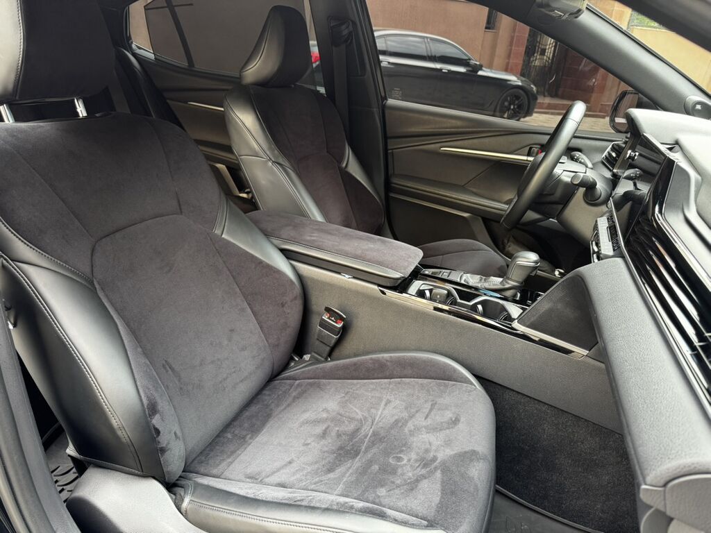 Toyota Camry: 2024 г., 2.5 л, Автомат, Бензин, Седан: фото 8