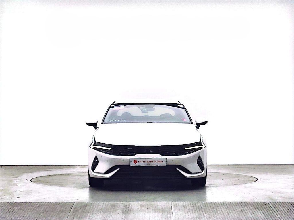 Kia K5: 2021 г., 2 л, Автомат, Гибрид, Седан: фото 2