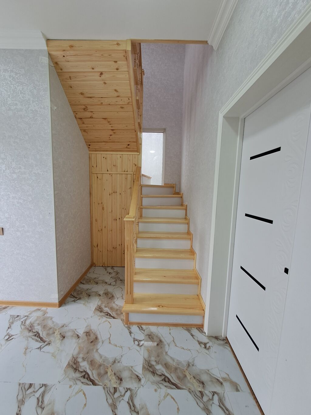 4 otaqlı, 105 kv. m, Yeni təmirli
