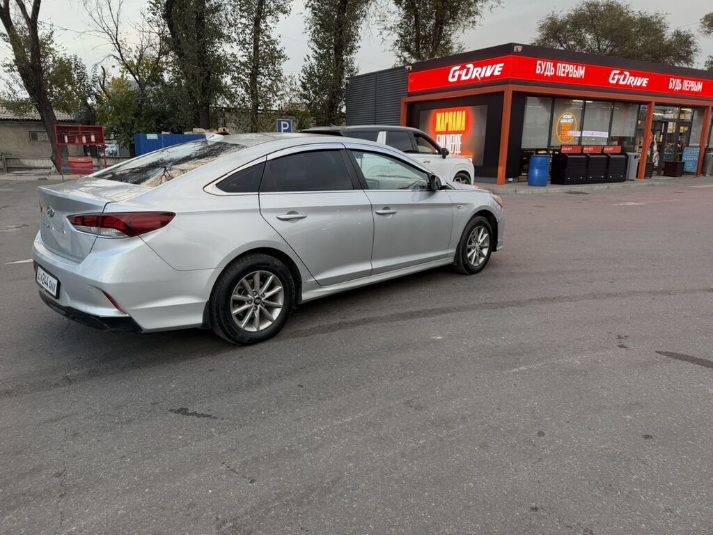 Hyundai Sonata: 2019 г., 2 л, Автомат, Газ, Седан: фото 4