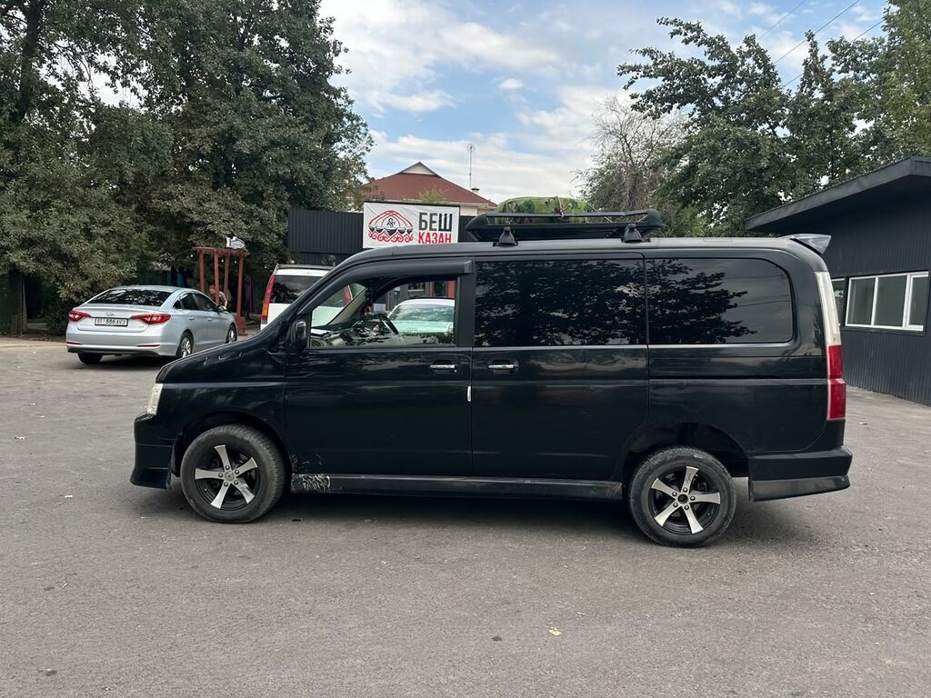 Honda Stepwgn: 2001 г., 2 л, Автомат, Газ, Минивэн: фото 4