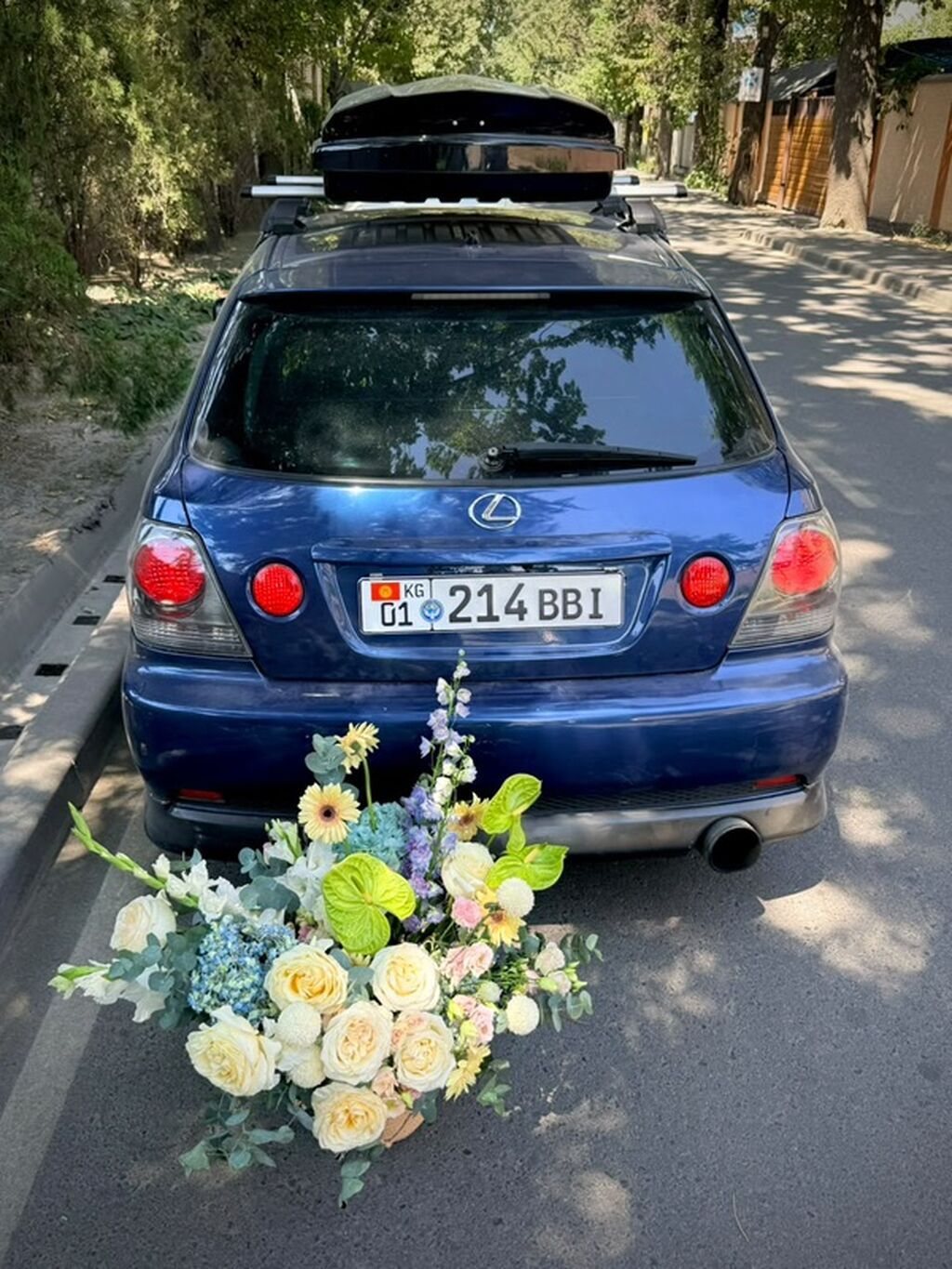 Lexus IS: 2001 г., 2 л, Автомат, Газ, Универсал: фото 6