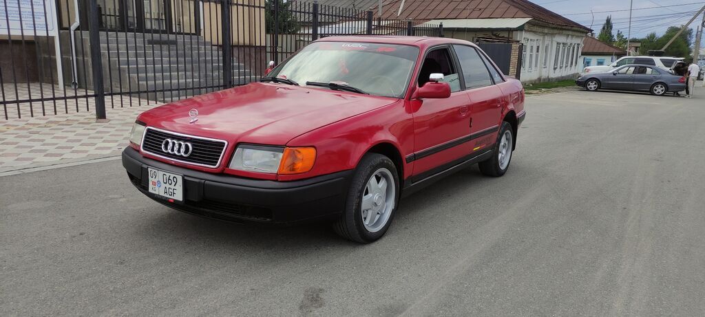 Audi 100: 1993 г., 2 л, Механика, Бензин, Седан: фото 7