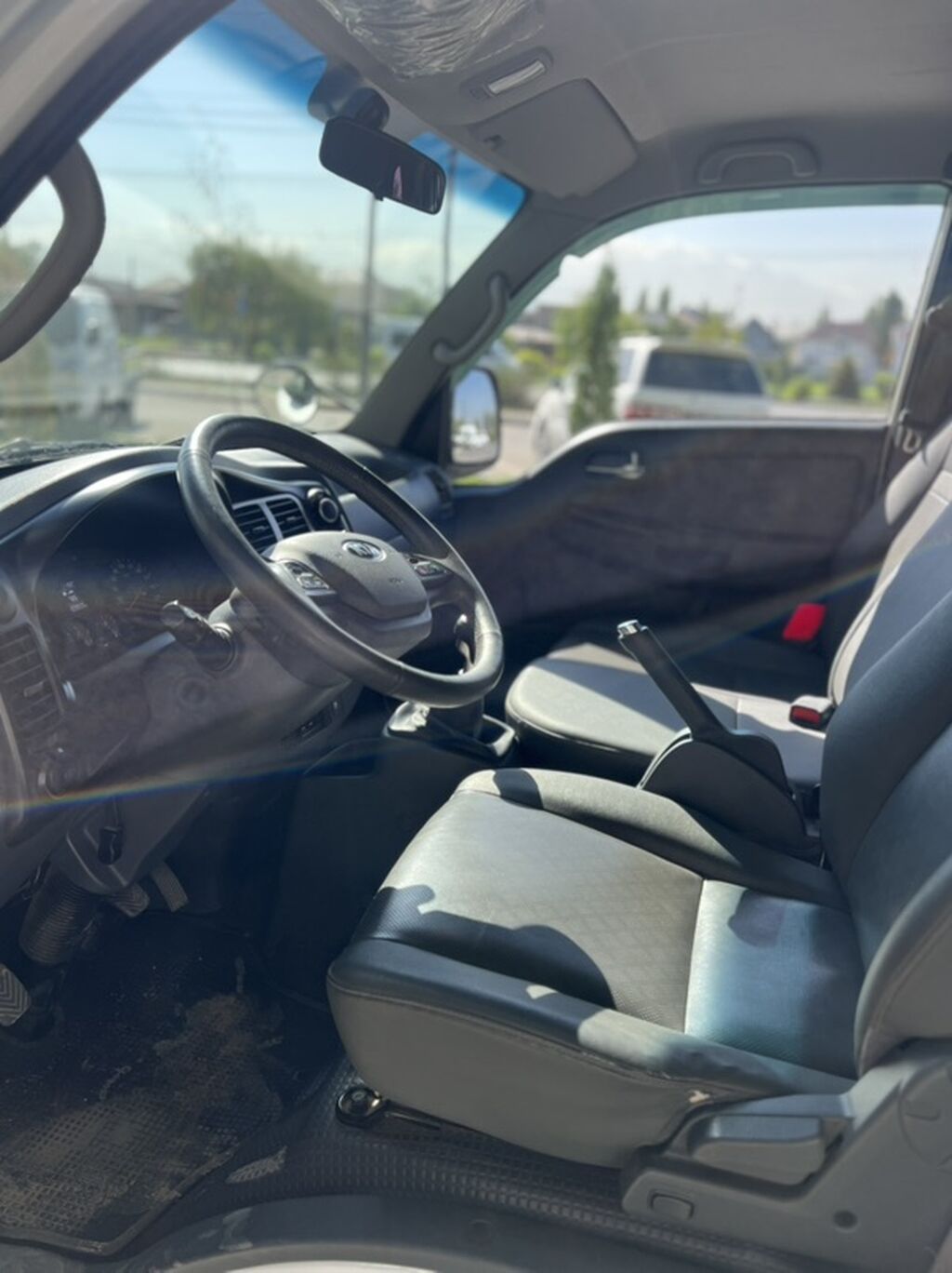 Kia BONGO: 2019 г., 2.5 л, Механика, Дизель, Roadster: фото 7