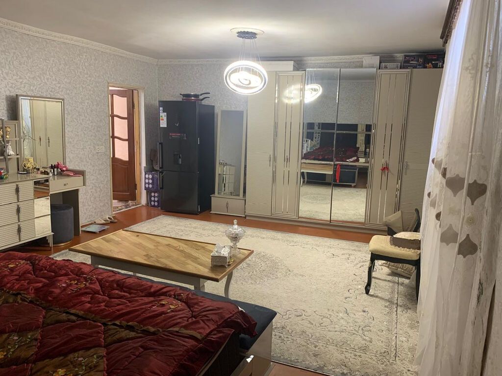 Ağ şəhər 1 otaqlı, 56 kv. m, Orta təmir