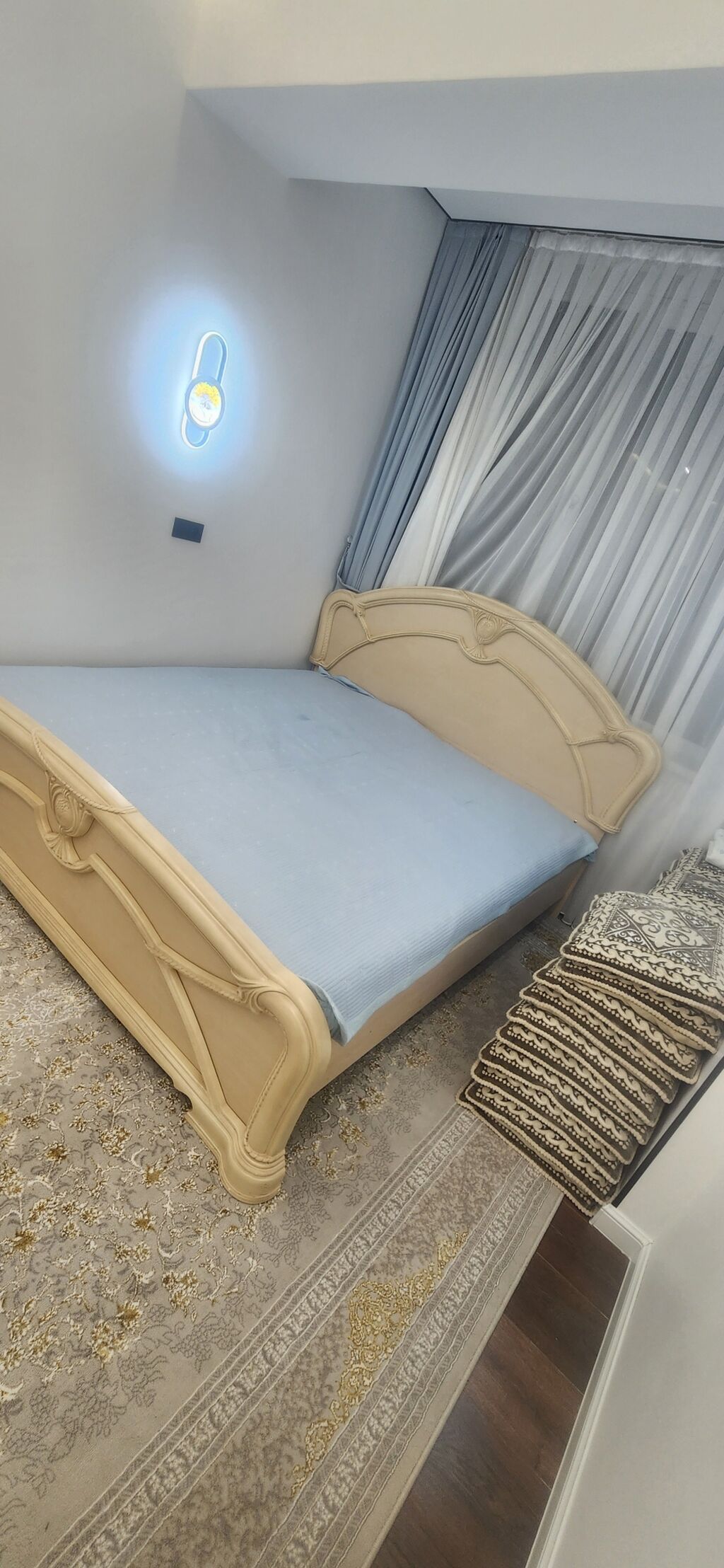 Двуспальная кровать в классическом стиле. - Размер спального места: фото 2