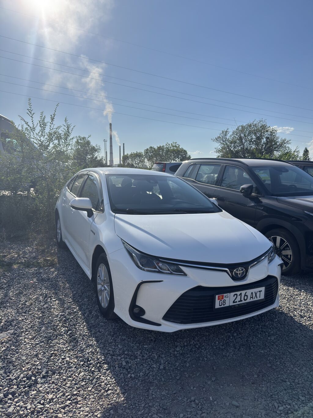 Toyota Corolla: 2021 г., 1.8 л, Автомат, Гибрид, Седан: фото 2