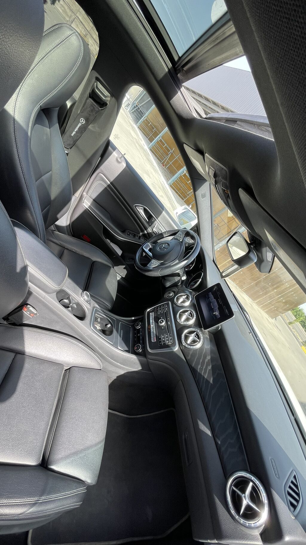 Mercedes-Benz CLA-Class: 2018 г., 2 л, Автомат, Бензин, Седан: фото 2
