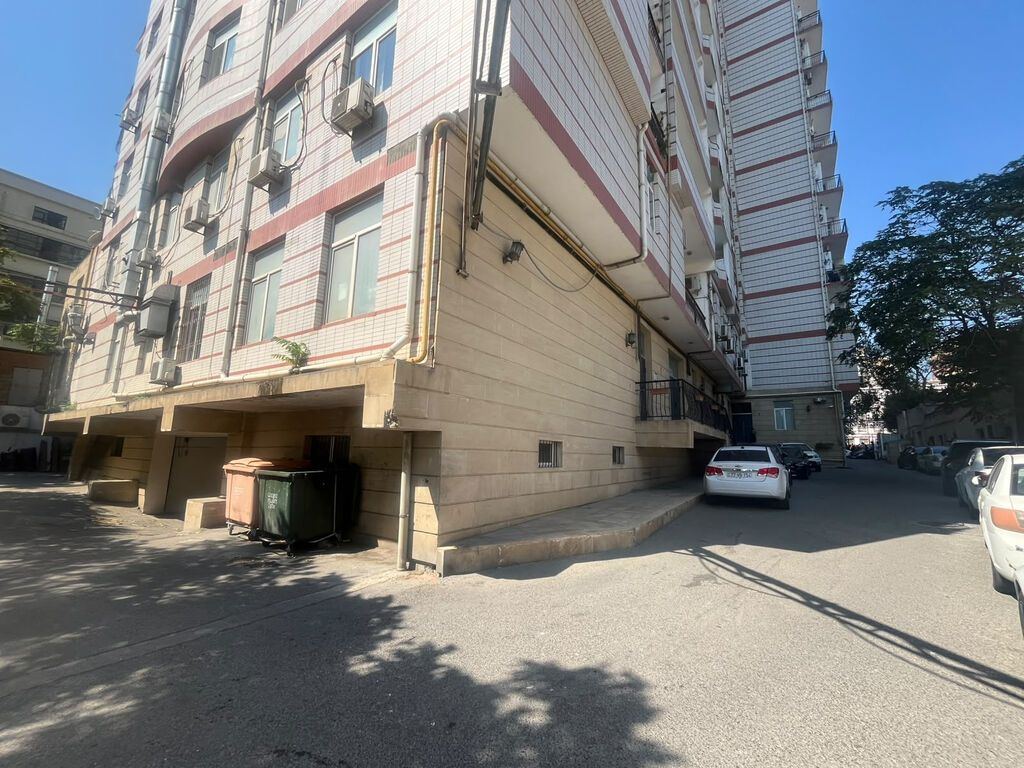 3 otaqlı, Yeni tikili, 127 kv. m