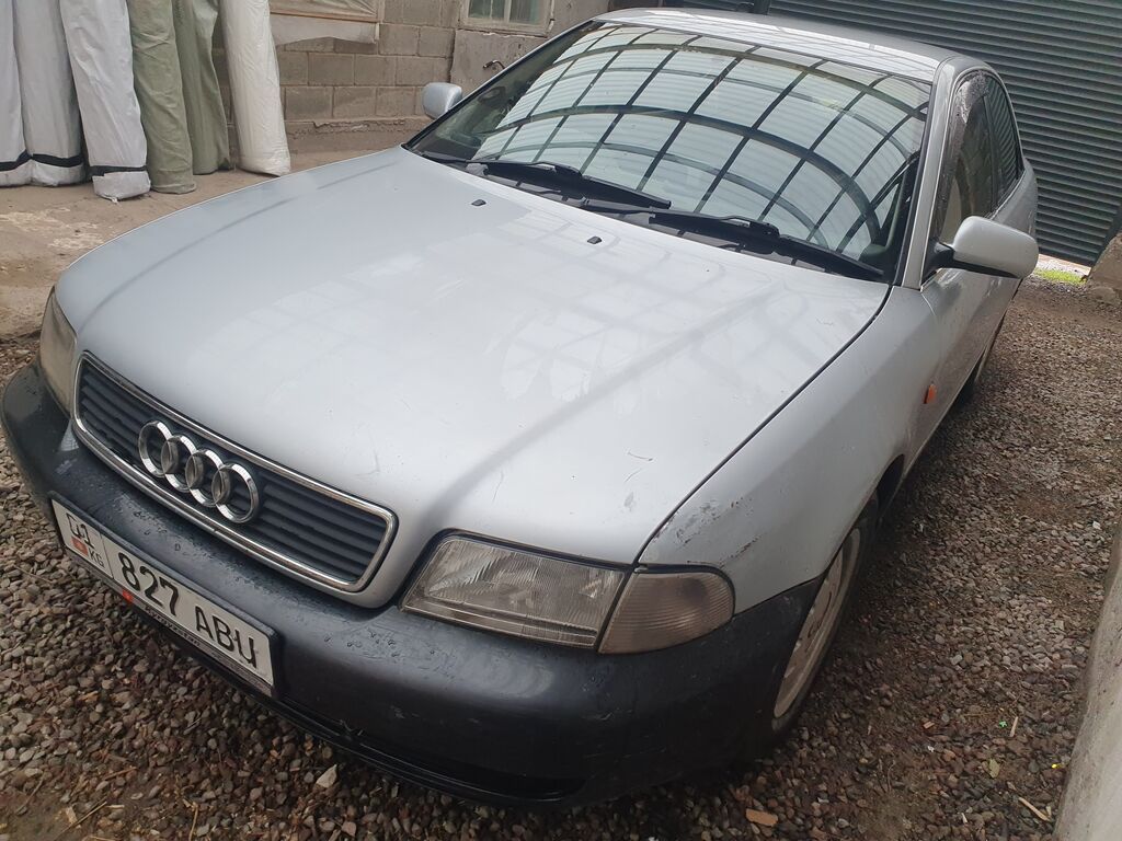 Audi A4: 1998 г., 1.8 л, Автомат, Бензин, Седан: фото 2