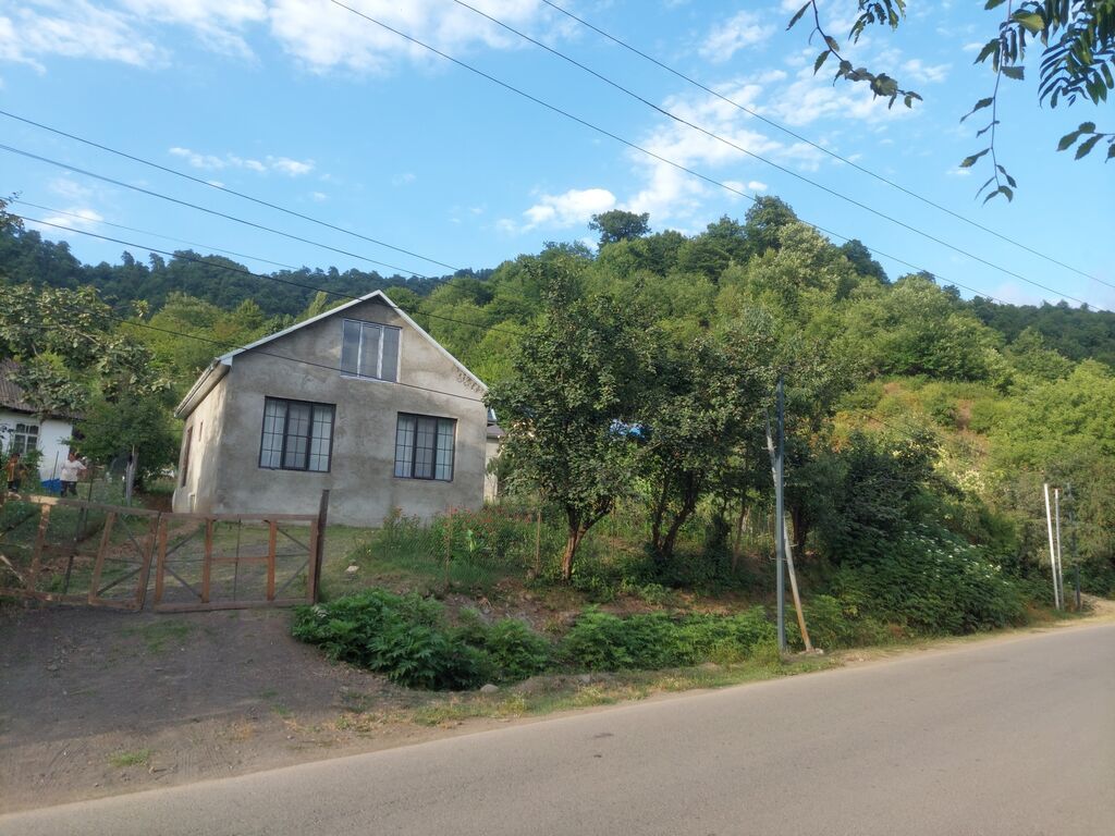 80 kv. m, 3 otaqlı, Hovuzsuz, İnternet, İşıq, Su