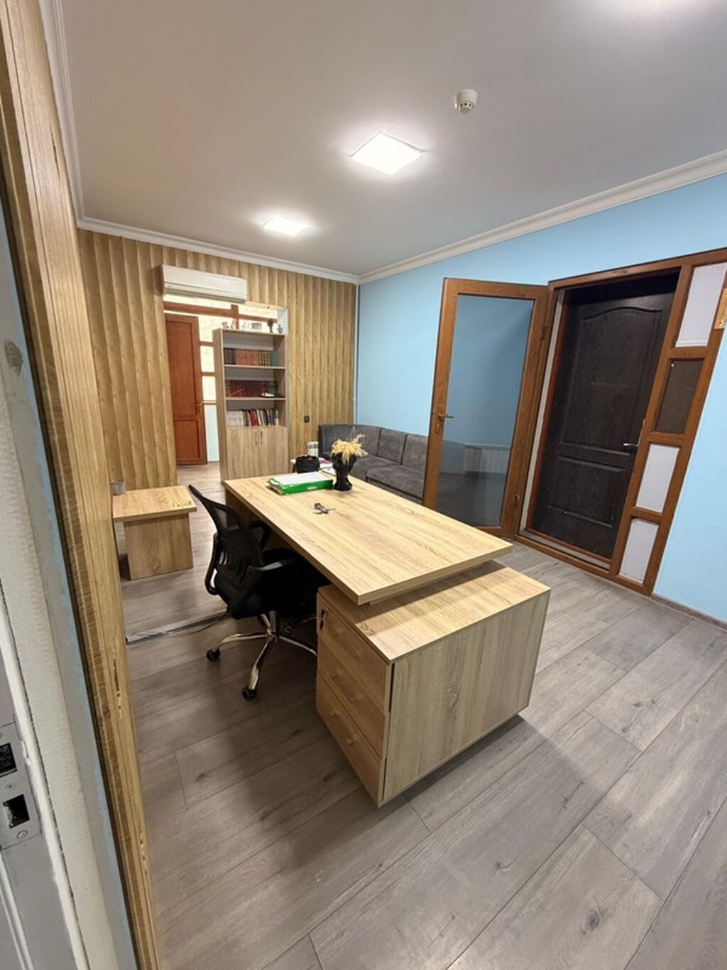 Xətai metrosu yaxınlığında, Xocalı prospektində 80 m² obyekt icarəyə