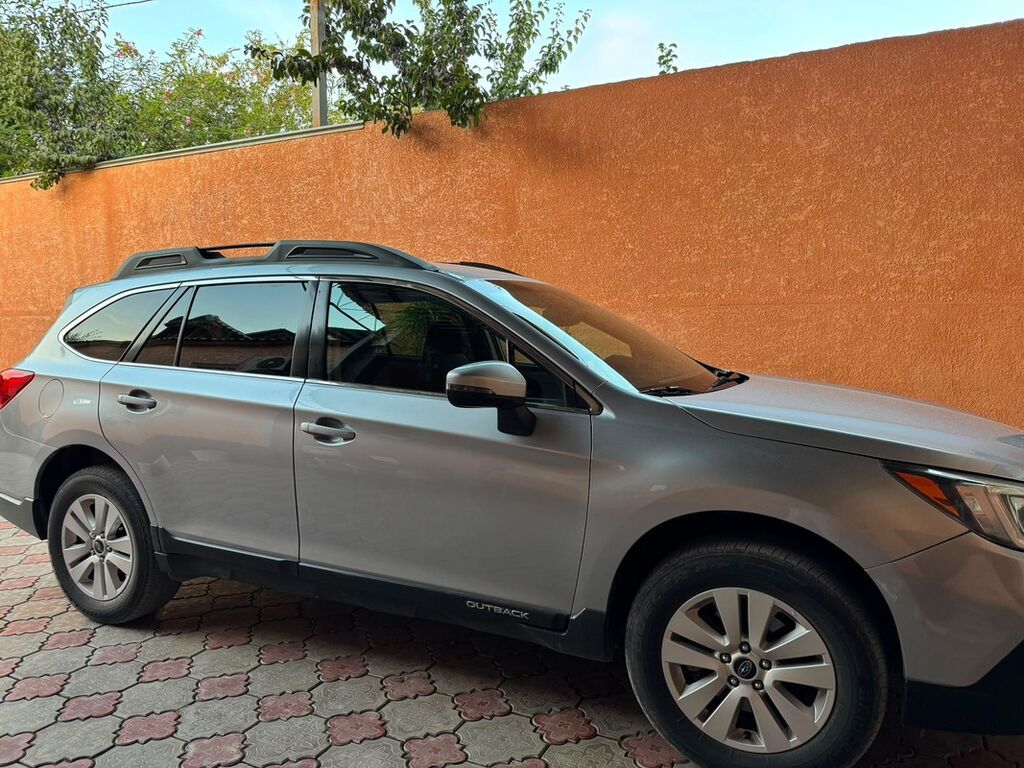 Subaru Outback: 2017 г., Кроссовер: фото 5