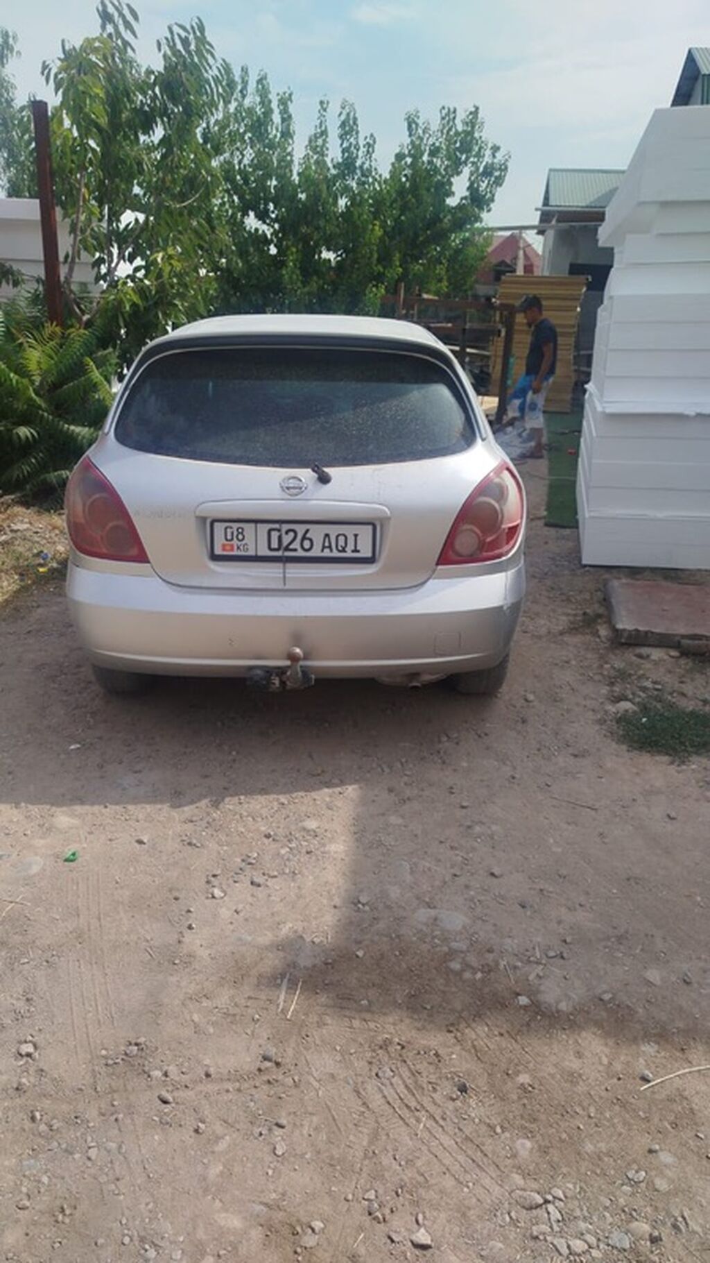 Nissan Almera Tino: 2003 г., Механика, Бензин, Хэтчбэк: фото 1