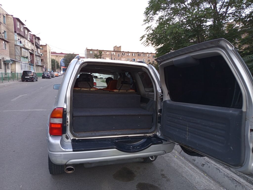 Suzuki XL7: 2002 г., 2.7 л, Автомат, Бензин, Внедорожник: фото 6