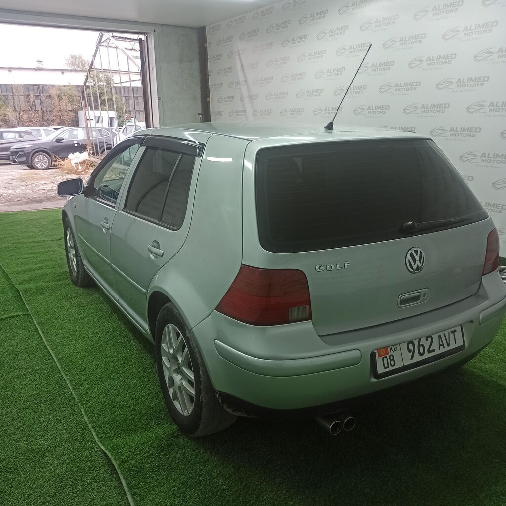 Volkswagen Golf: 2002 г., 2 л, Автомат, Бензин, Хэтчбэк: фото 3
