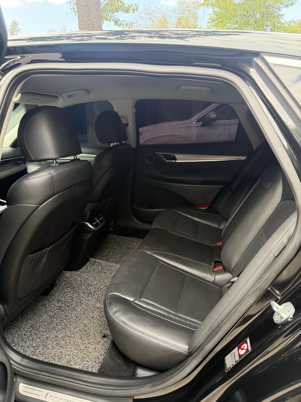 Hyundai Grandeur: 2021 г., 2.4 л, Автомат, Гибрид, Седан: фото 4